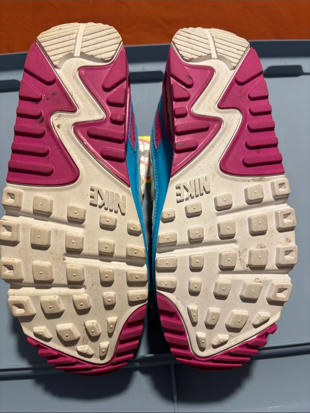 Nike Air Max Sneakers in Cream, Pink & Blue Classic